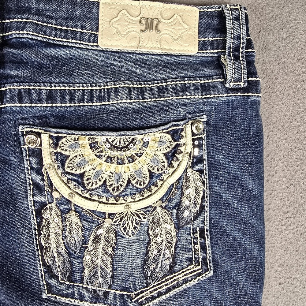 Miss Me Jeans Womens 31x32 Blue Mid Rise Bootcut Embroidered Pockets Denim NWT - Picture 6 of 13